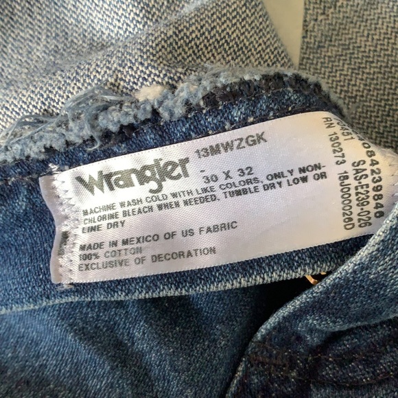 Wrangler Pro Rodeo 30 x 32 - Picture 4 of 4